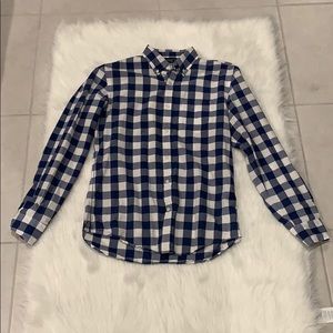 Old Navy L Sleeve Blue and White